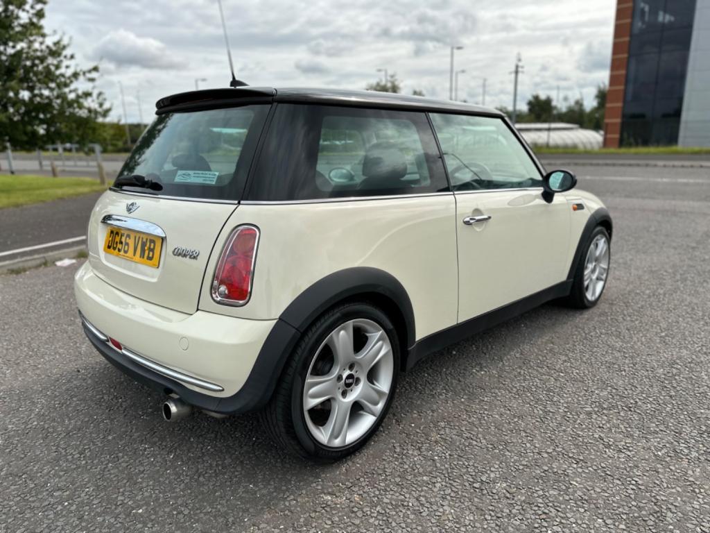 MINI HATCH COOPER