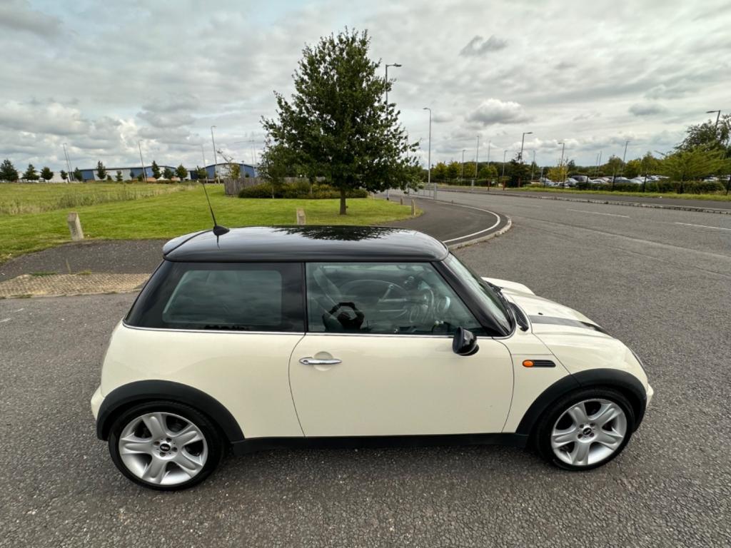 MINI HATCH COOPER