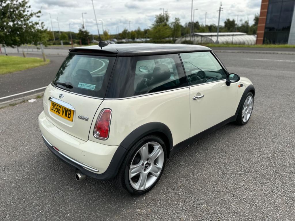 MINI HATCH COOPER