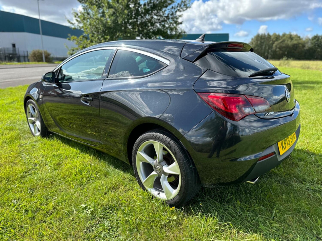 VAUXHALL ASTRA