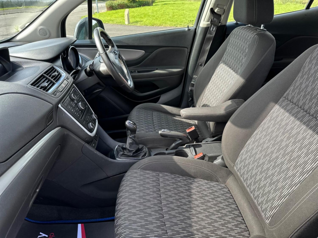 VAUXHALL MOKKA