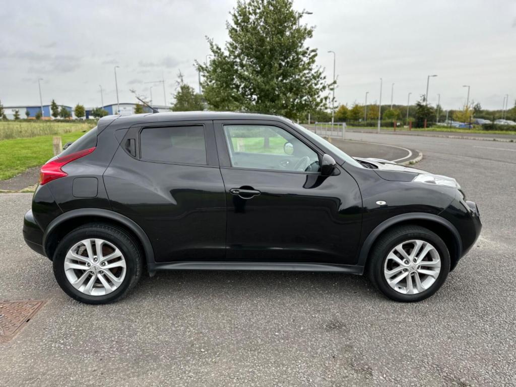 NISSAN JUKE