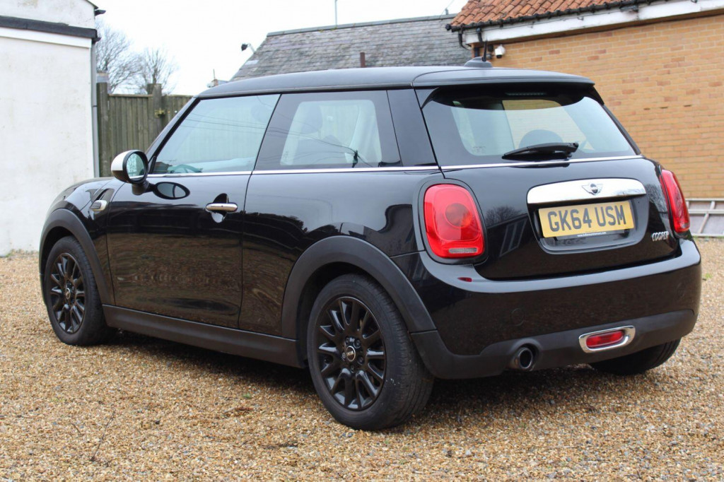 View MINI HATCH 1.5 Cooper 3-Door Hatch
