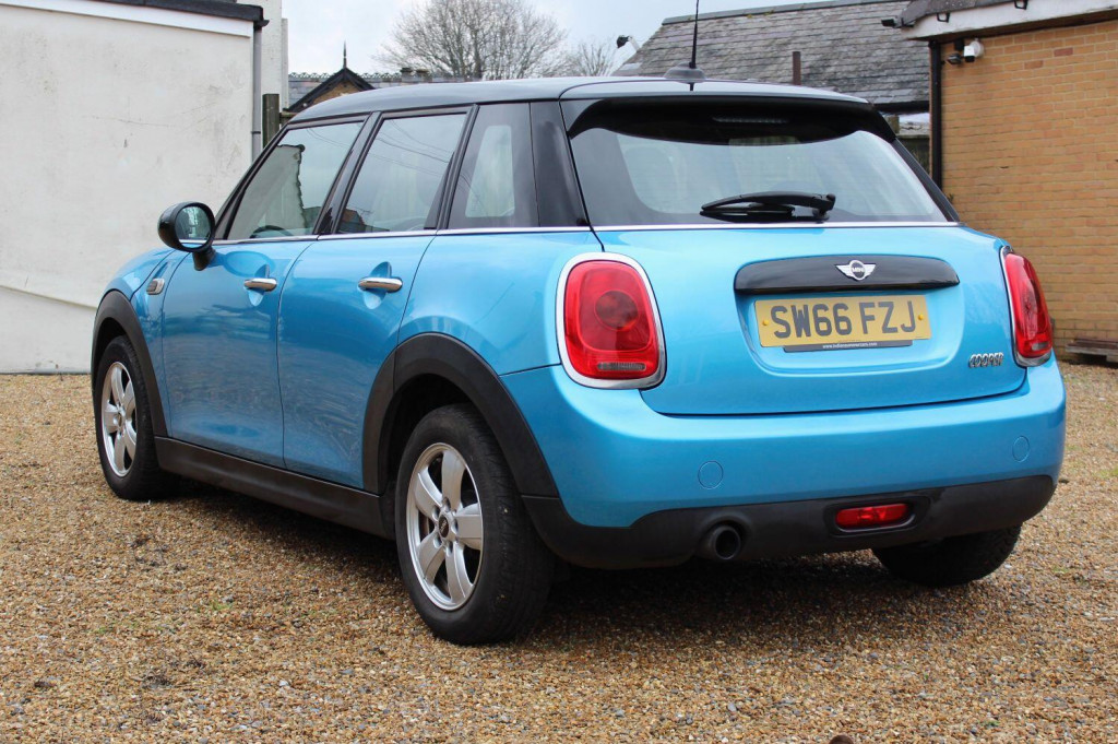 View MINI HATCH 1.5 5-Door Hatch Cooper