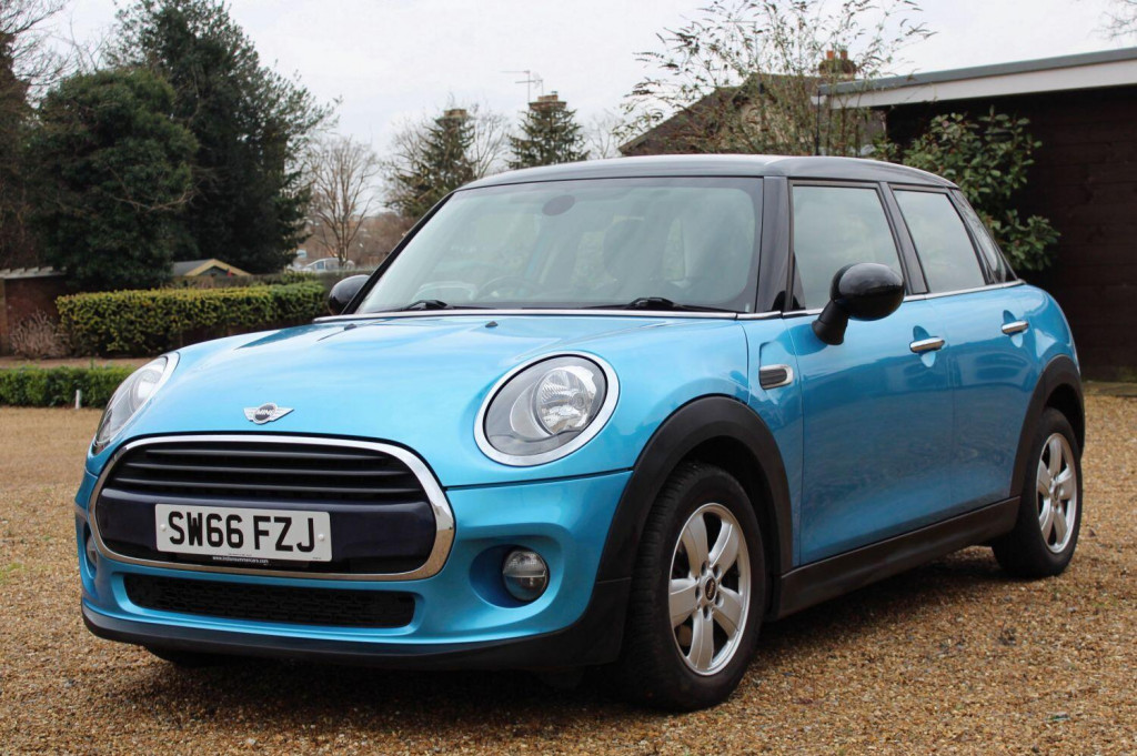 View MINI HATCH 1.5 5-Door Hatch Cooper