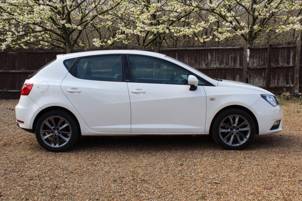 SEAT IBIZA