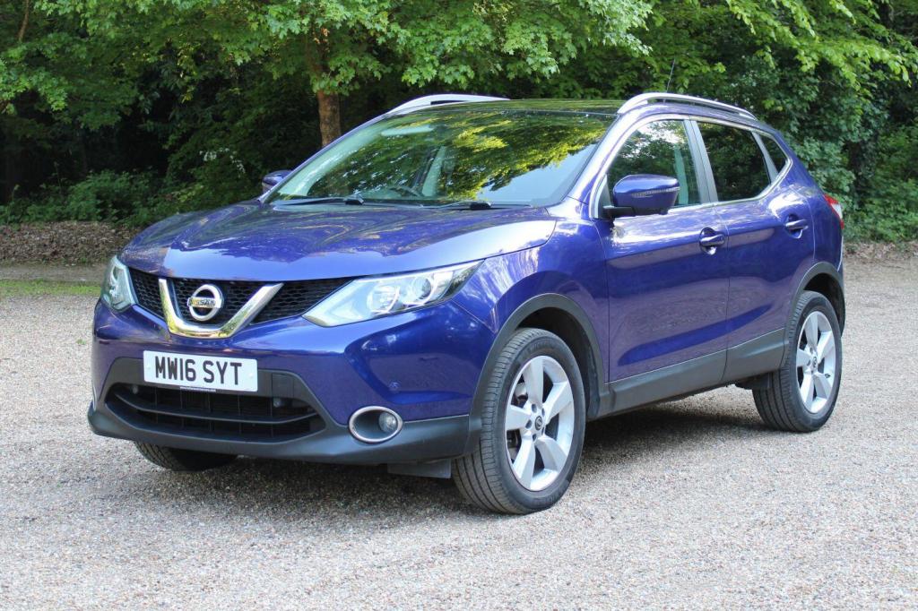 View NISSAN QASHQAI 1.2 DIG-T N-Connecta