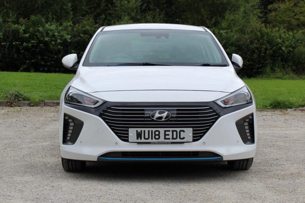 View HYUNDAI IONIQ 1.6 h-GDi Premium SE