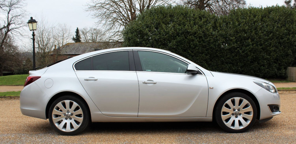 VAUXHALL INSIGNIA