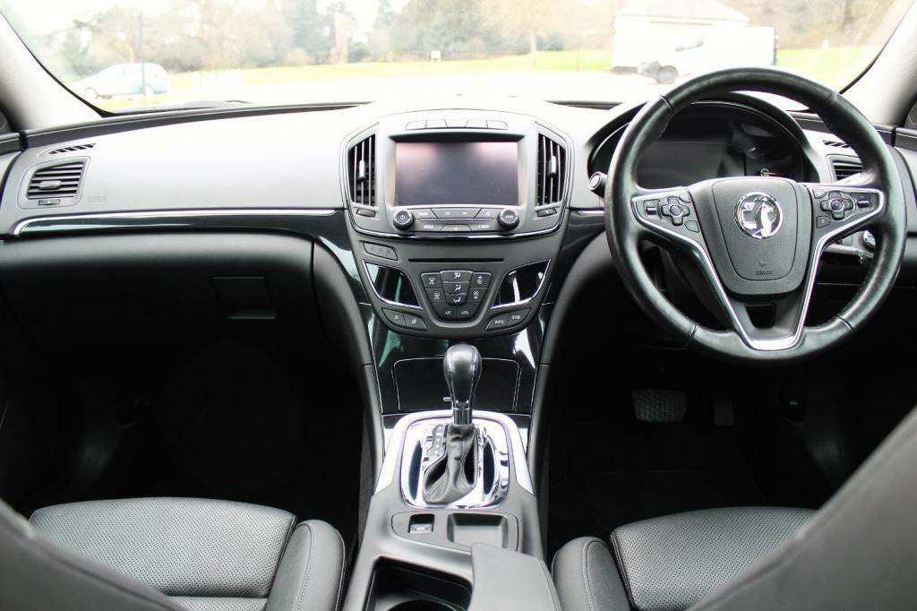 VAUXHALL INSIGNIA
