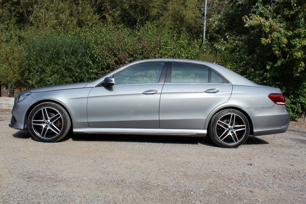 MERCEDES-BENZ E CLASS