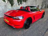 PORSCHE 718