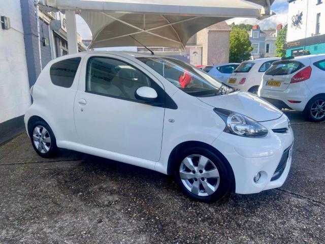 TOYOTA AYGO 1.0 VVT-i Fire