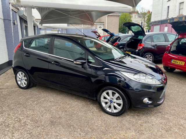 FORD FIESTA ZETEC
