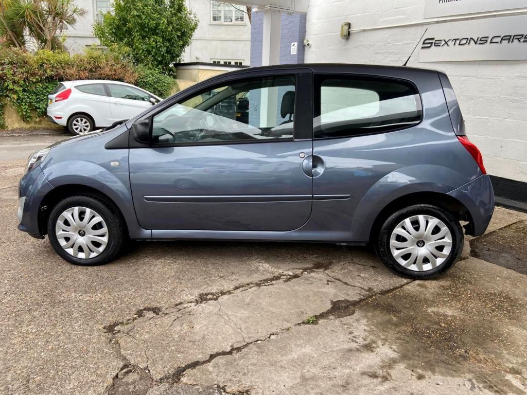 RENAULT TWINGO
