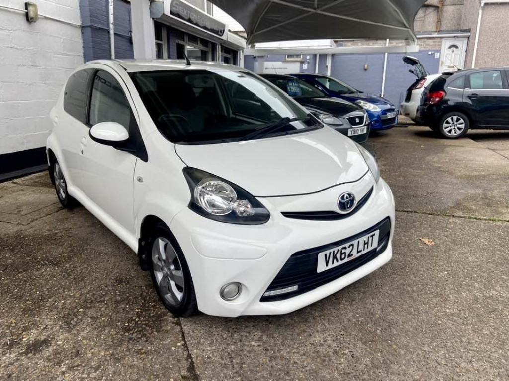 TOYOTA AYGO