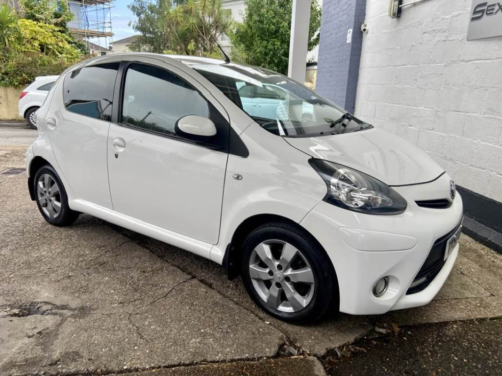 TOYOTA AYGO