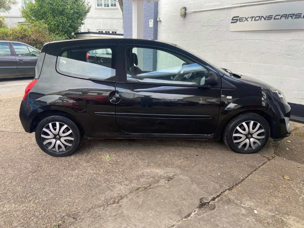RENAULT TWINGO