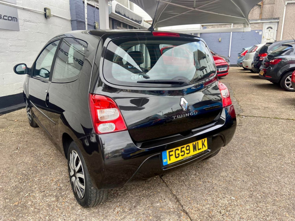 RENAULT TWINGO