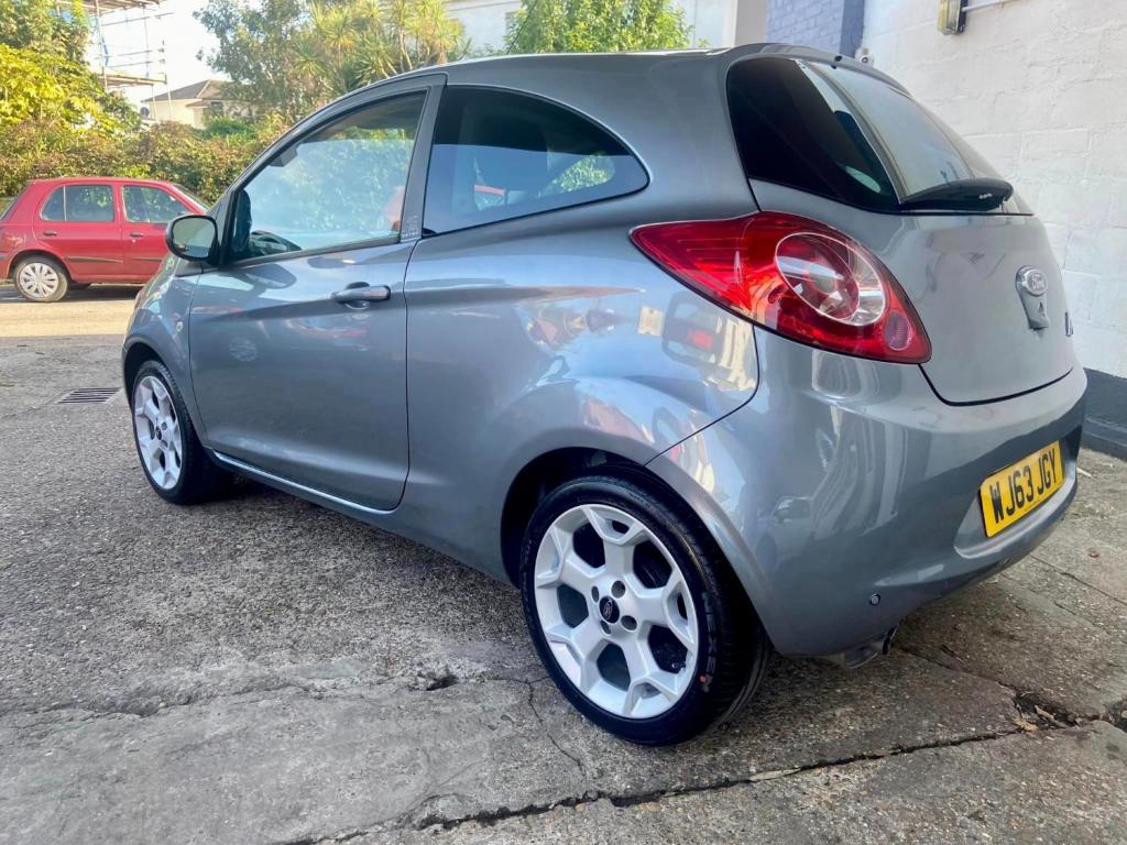 FORD KA