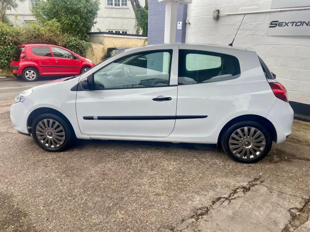 RENAULT CLIO
