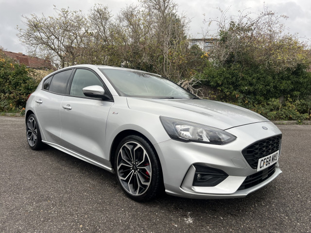 FORD FOCUS 1.0 T EcoBoost ST-Line X