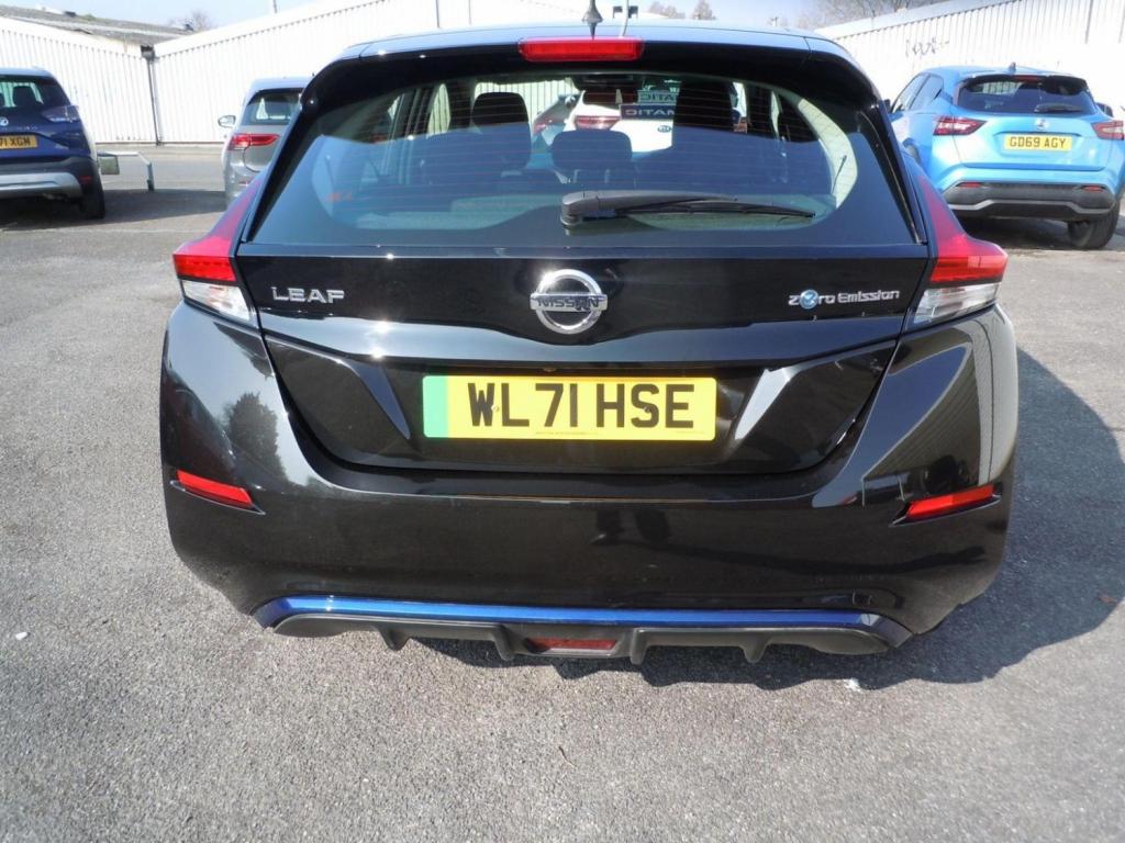NISSAN LEAF