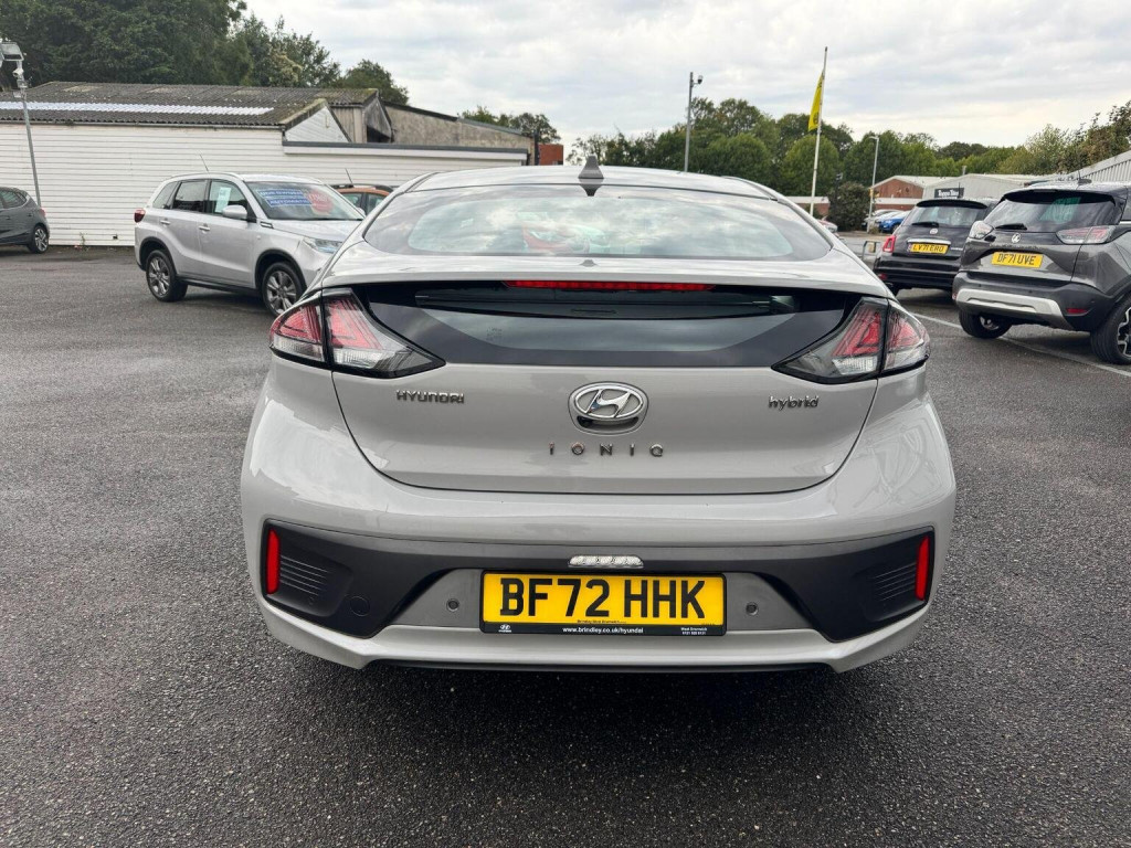 HYUNDAI IONIQ
