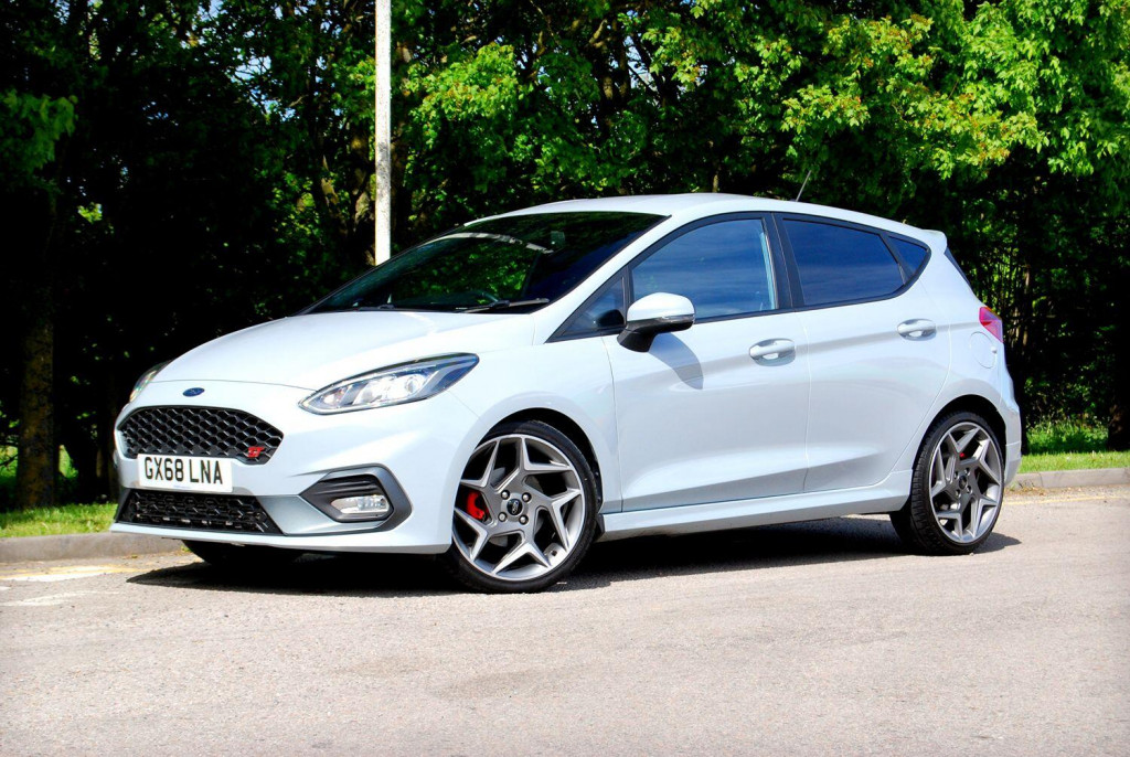 View FORD FIESTA ST-3 1.5 EcoBoost 5-Door - Performance Pack, SYNC 3 Sat Nav, Camera, Cruise - 68k - Silver Fox. SOLD