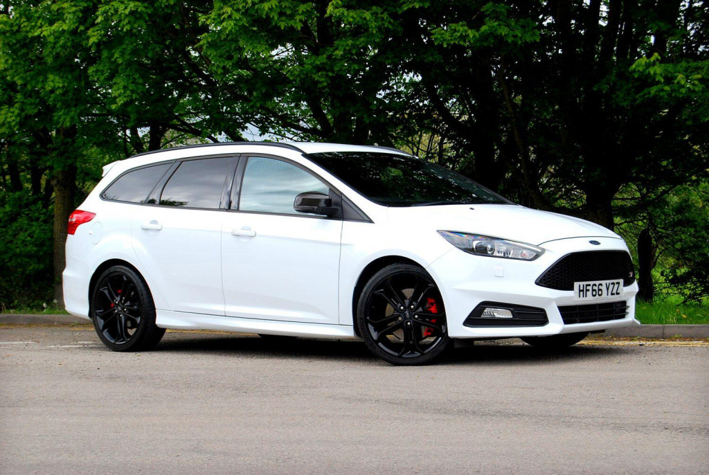 View FORD FOCUS ST-3 2.0 EcoBoost Estate - 48,700 miles - FSH - SYNC 3, Style Pack 19inch Alloys, Leather - SOLD