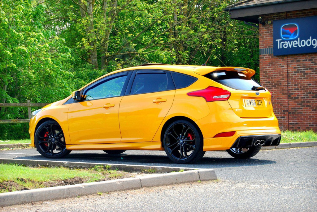 View FORD FOCUS ST-3 2.0 - 49,700 miles - Sunroof, SYNC 3 Nav, 19inch Alloys, Sony Upgrade. FSH. Tangerine - SOLD