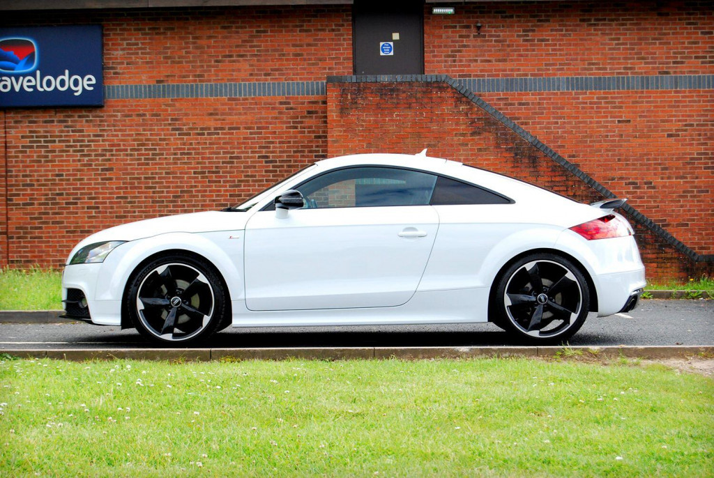 AUDI TT