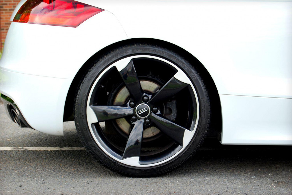 AUDI TT
