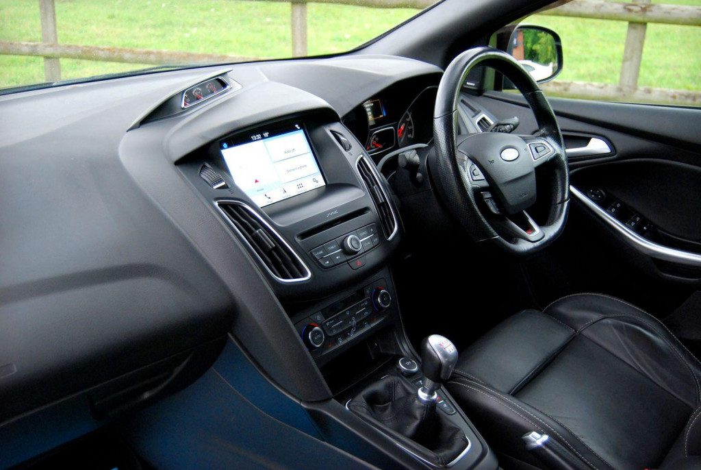 View FORD FOCUS ST-3 2.0 - SYNC 3 Sat Nav, 19inch Alloys, Sony Upgrade, Leather - FSH - 60,700 miles. Black - SOLD