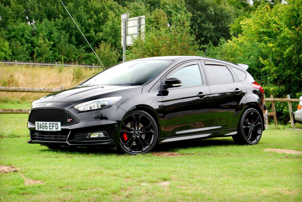 View FORD FOCUS ST-3 2.0 - SYNC 3 Sat Nav, 19inch Alloys, Sony Upgrade, Leather - FSH - 60,700 miles. Black - SOLD