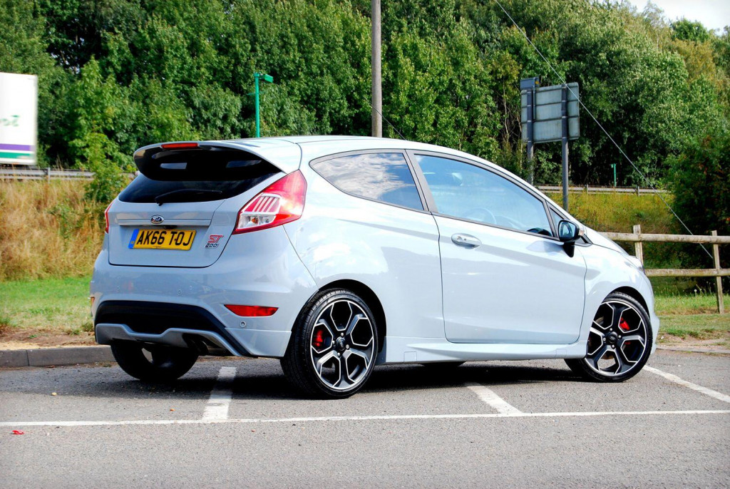 View FORD FIESTA ST200 1.6 Ltd Edt - 1 Owner - Full Ford History - Every Option: Sat Nav, Camera - 57,700 miles. SOLD
