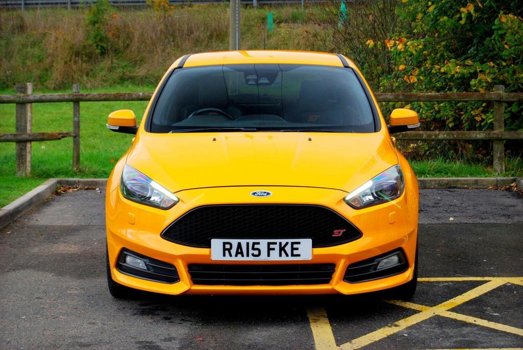 FORD FOCUS