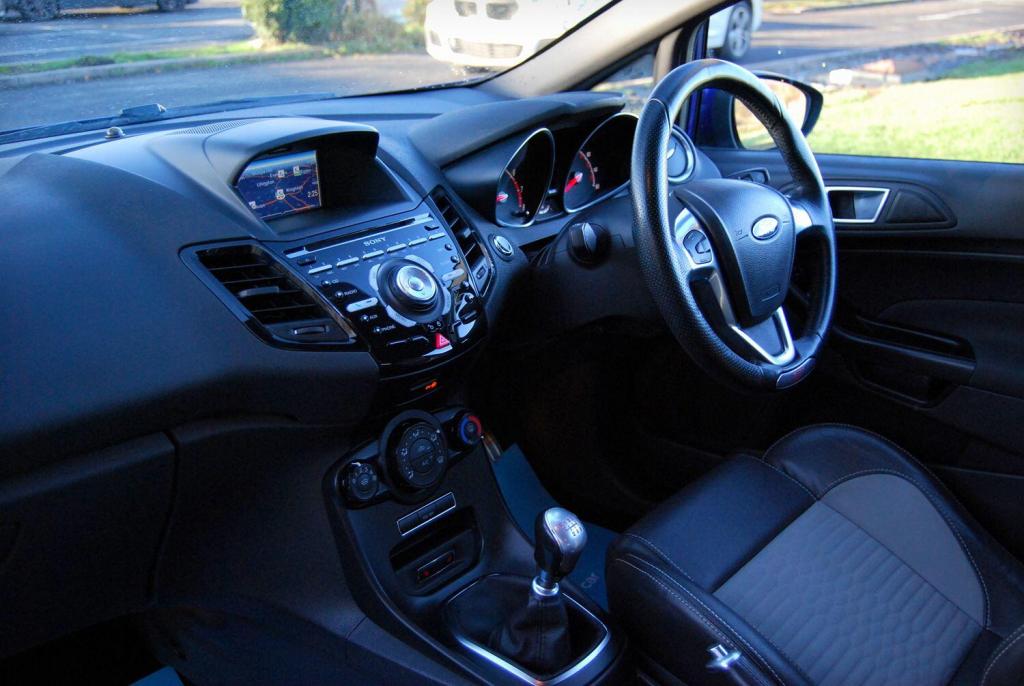View FORD FIESTA ST-2 1.6 - Full Service History - Unmodified. Sat Nav, Style Pack, Recaro Seats - Blue - 60k - SOLD