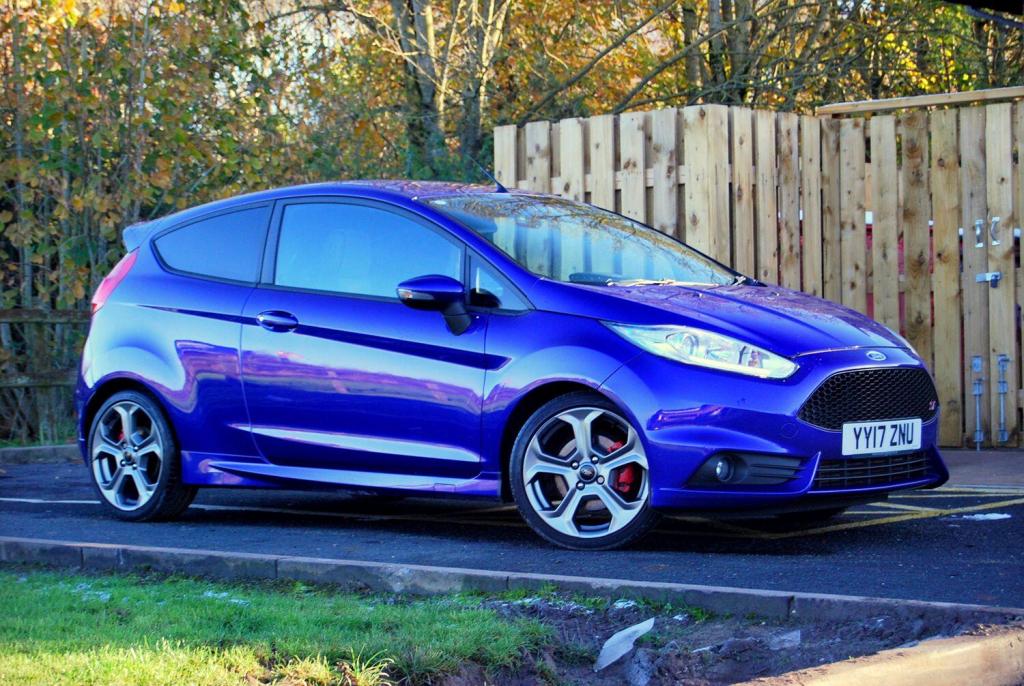View FORD FIESTA ST-2 1.6 - Full Service History - Unmodified. Sat Nav, Style Pack, Recaro Seats - Blue - 60k - SOLD