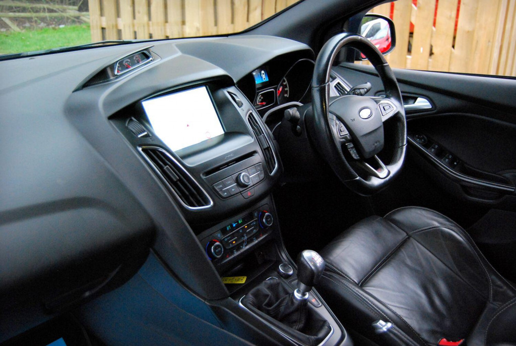 View FORD FOCUS ST-3 TDCI 2.0 Diesel Estate - Full History - SYNC 3 Sat Nav, Camera - £20 Tax - 70k - Blue - SOLD