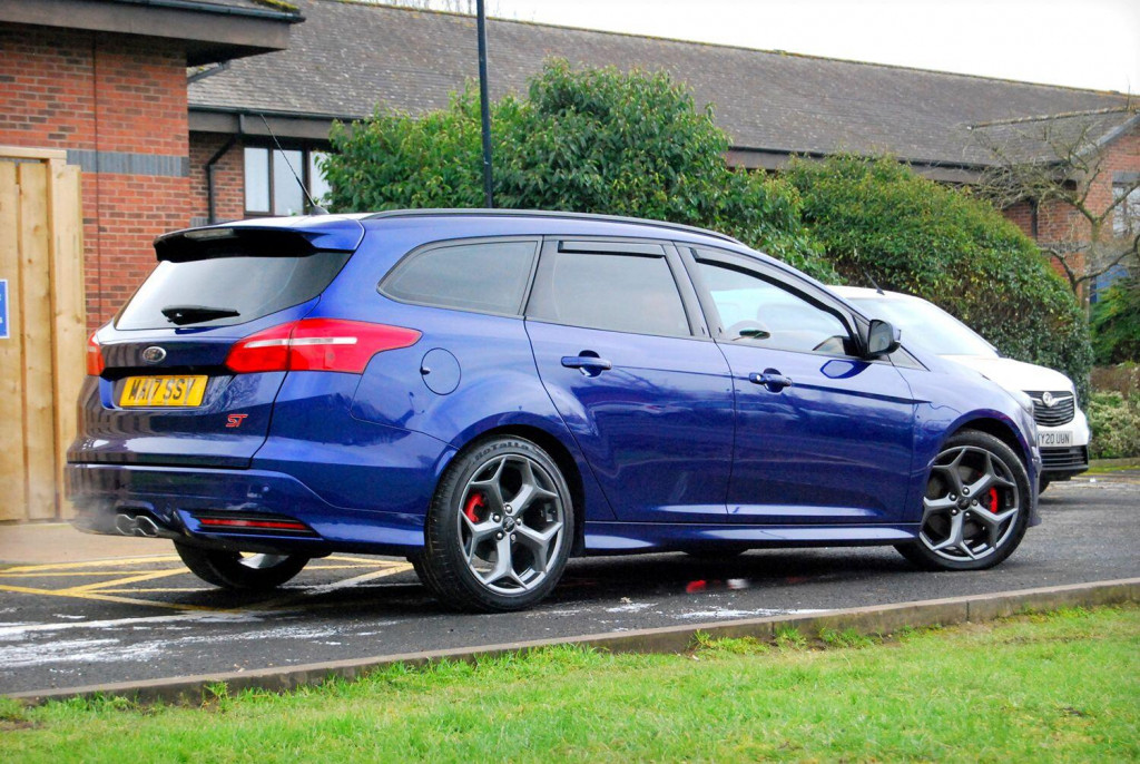 View FORD FOCUS ST-3 TDCI 2.0 Diesel Estate - Full History - SYNC 3 Sat Nav, Camera - £20 Tax - 70k - Blue - SOLD