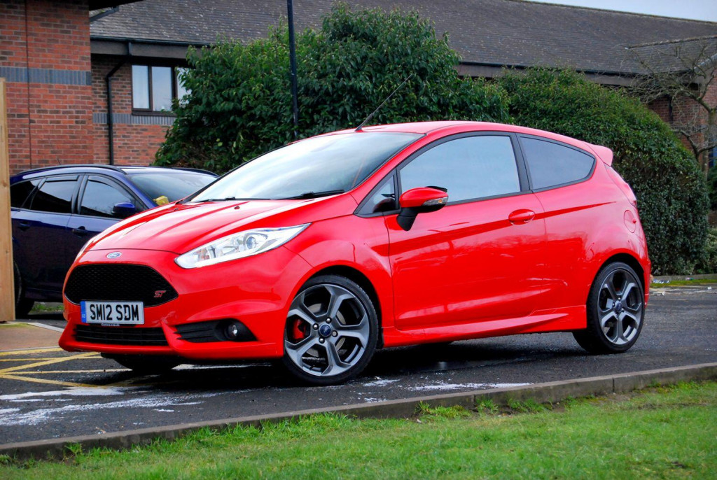 View FORD FIESTA ST-3 1.6 T - Genuine 7,200 miles From New - 1 Owner - Full Ford History - Unmodified - Red - SOLD