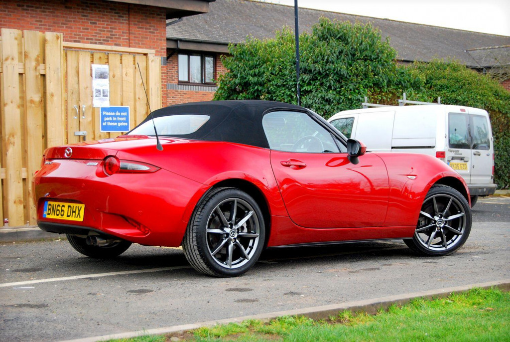 MAZDA MX-5