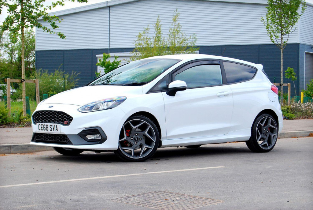 View FORD FIESTA ST-3 1.5 3-Door - SYNC 3 Sat Nav, Camera - FSH - 42,100 miles - 2 Owners - Frozen White - SOLD