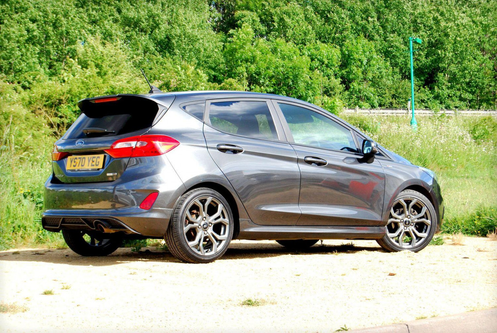 View FORD FIESTA 1.0 T EcoBoost MHEV ST-Line Edition 125 5-Door - 37,600 miles - SYNC 3 Sat Nav - Grey - SOLD