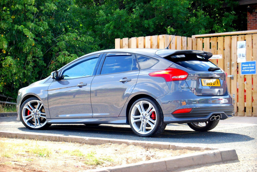 View FORD FOCUS ST-3 TDCI 2.0 Diesel - 36,900 miles - 2 Owners - Sat Nav, 19inch Alloys, Camera - Stealth Grey. SOLD