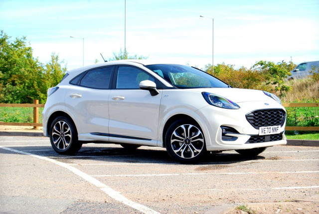 FORD PUMA ST-Line 1.0 EcoBoost 155 MHEV - Sat Nav, Power Tailgate, Heated Seats - FSH - 51k - Metropolis White