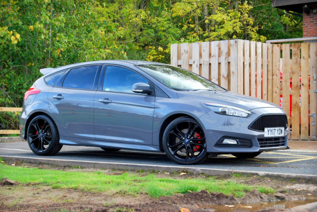 FORD FOCUS ST-3 2.0 EcoBoost - 31,900 miles - Stealth Grey. Full Ford History. 2 Owners. SYNC 3, 19inch Alloys