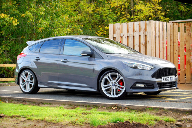FORD FOCUS ST-3 2.0 EcoBoost - 47,700 miles - Stealth Grey. FSH. SYNC 3 Sat Nav, 19inch Alloys, Recaro Leather