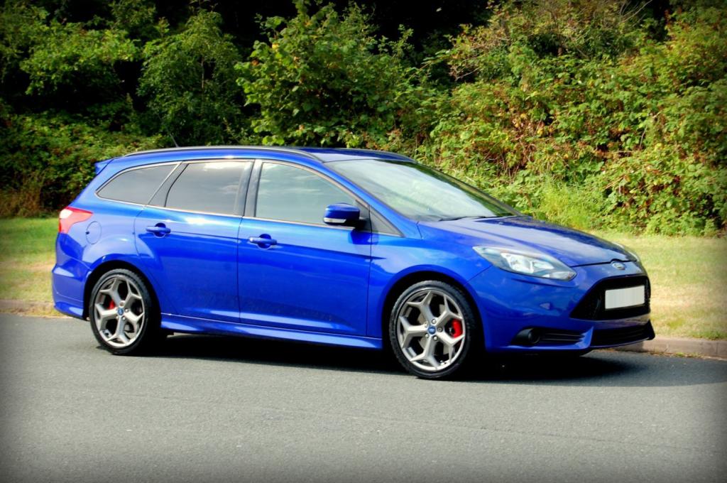 View FORD FOCUS ST-2 Estate - SOLD